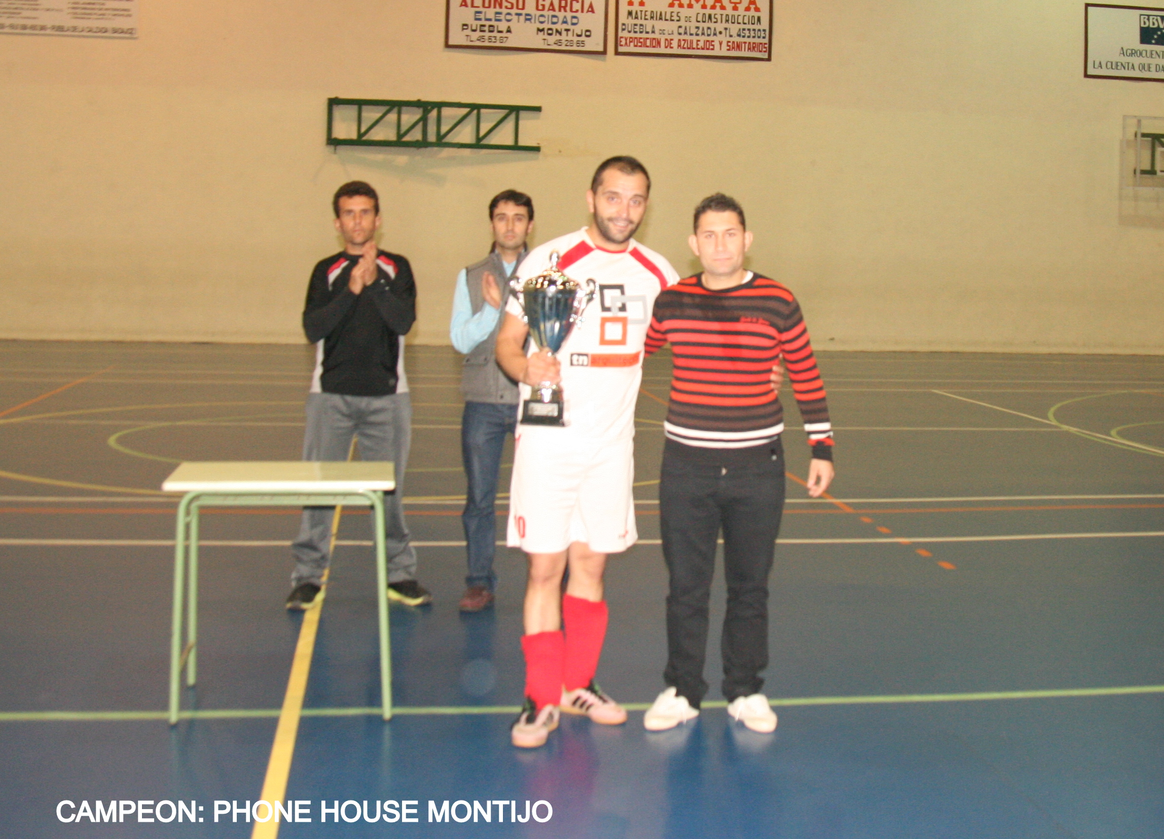El equipo Phone House de Montijo, campeón del trofeo de navidad de fútbol sala