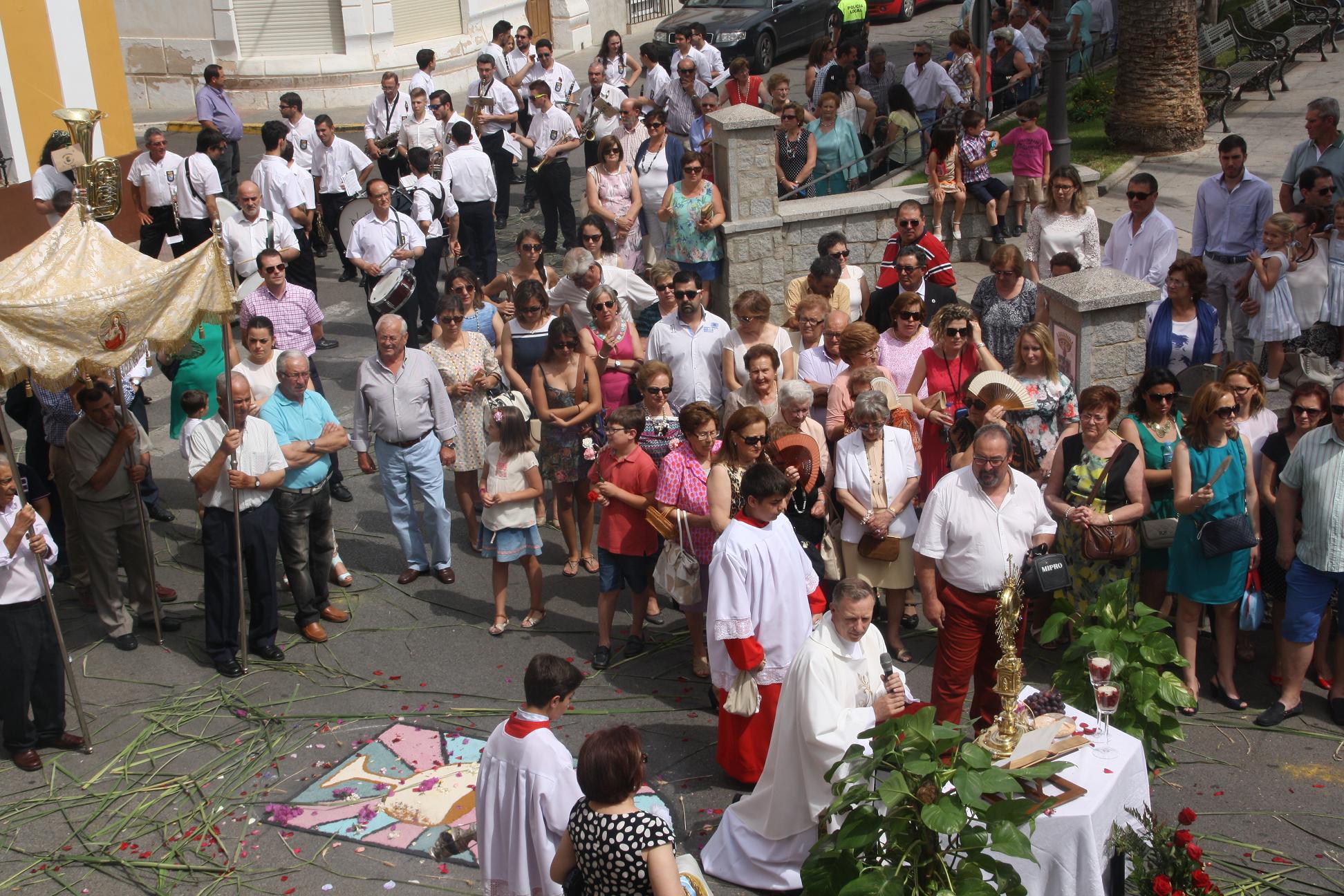 Las calles de Puebla se engalanan para celebrar el Corpus Christi